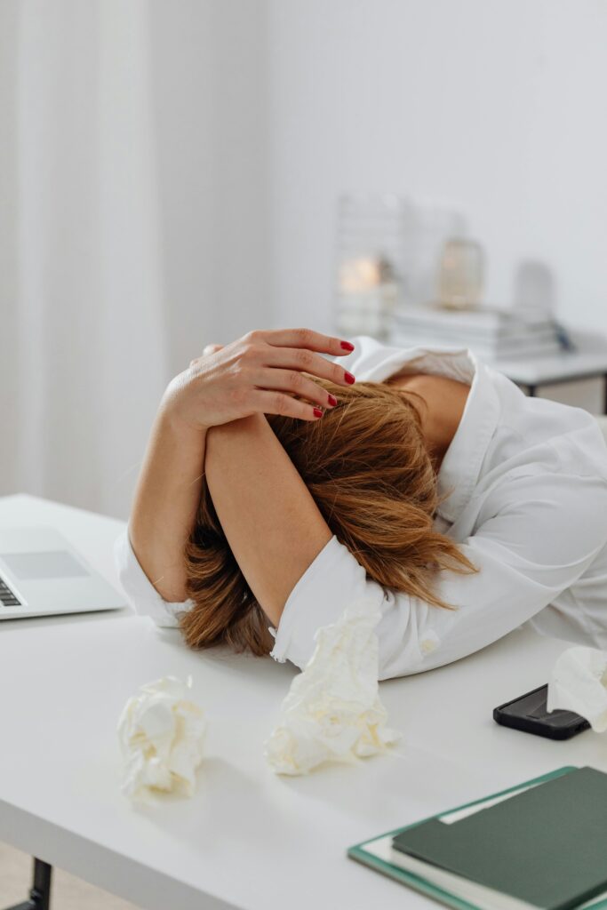 Cómo Gestionar el Estrés Laboral con PSYAMM en Sant Andreu de la Barca: Terapia Breve Estratégica para la Nueva Era del Trabajo